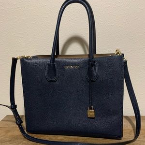 Michael Kors leather purse